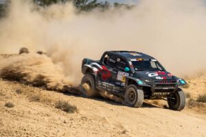 João Ferreira con el Toyota Hilux EVO en la Baja Aragón 2026
